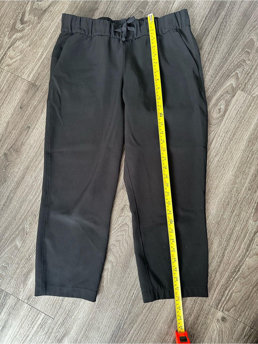 lululemon athletica Women's Black Elastic Waist Cropped Trousers - Picture 2 of 4